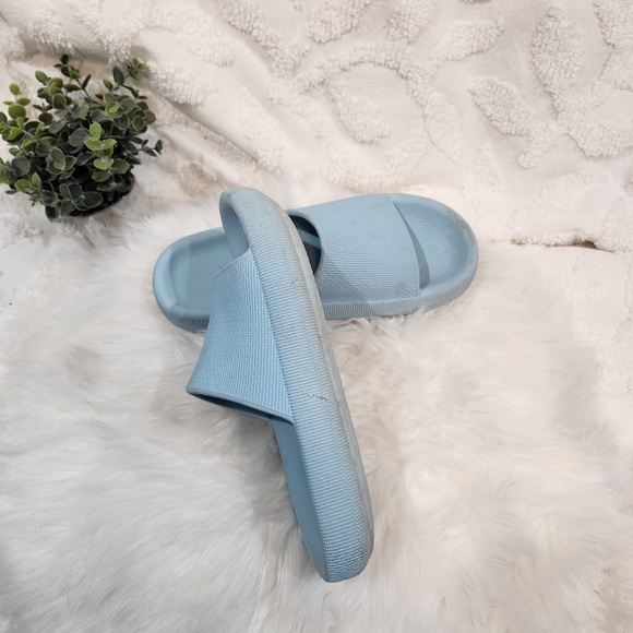 Slides - Picture 3 of 4